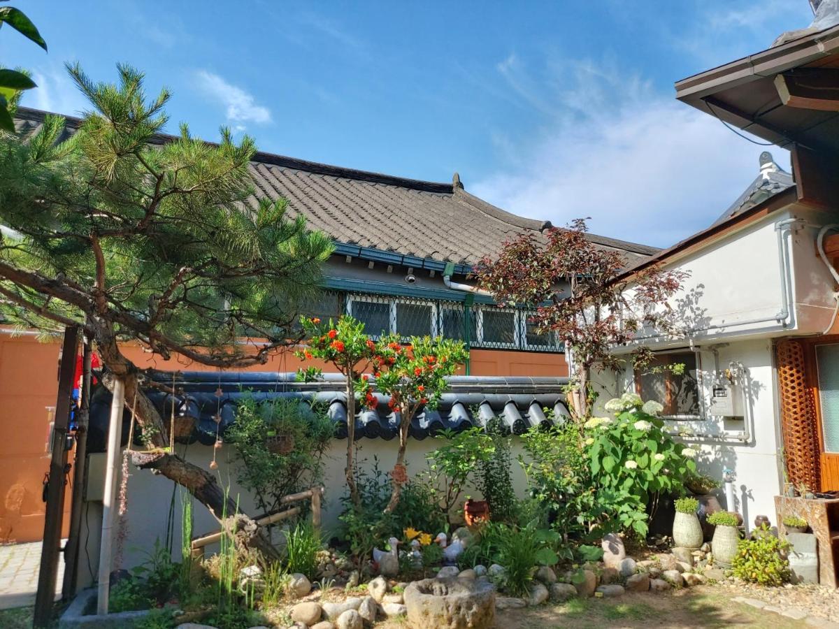 The Blue Cradle Hotel Jeonju Ngoại thất bức ảnh