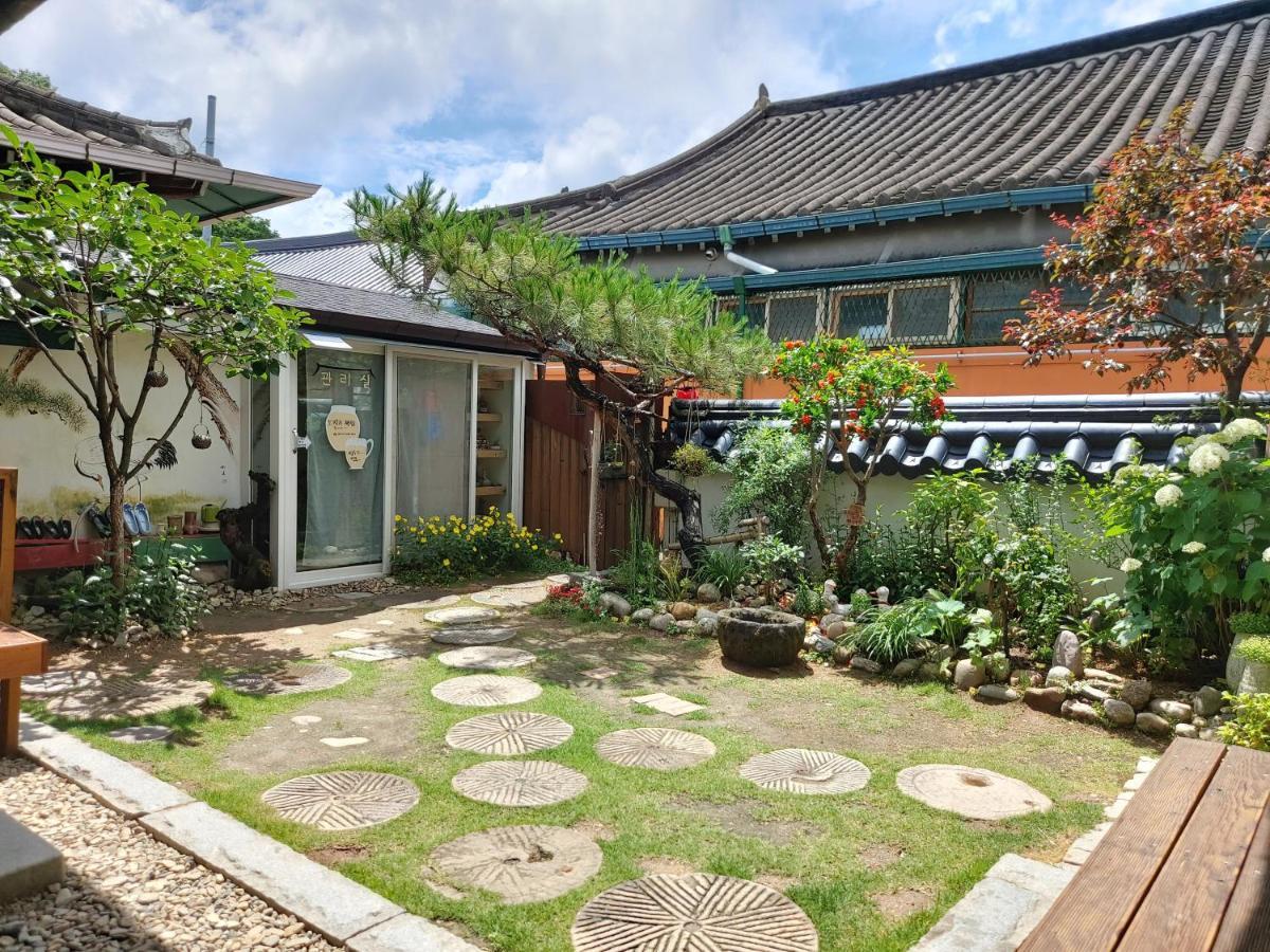The Blue Cradle Hotel Jeonju Ngoại thất bức ảnh